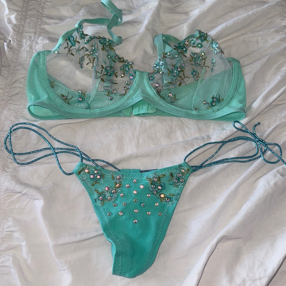Embroidered Teal Lingerie Set
